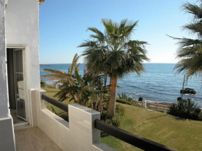 Playa Lucera - Fantastic 3 bedroom front line beach duplex apartment with open sea views from its 2 terraces between Fuengirola and Marbella - Costa del Sol - CS160